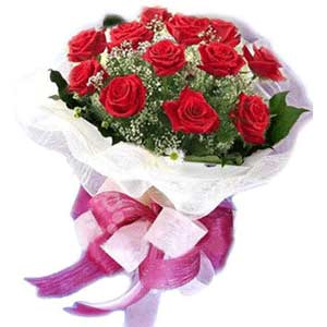  Giresun çiçek online çiçek siparişi  11 adet kırmızı güllerden buket modeli