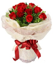12 adet kırmızı gül buketi  Giresun ucuz çiçek gönder 