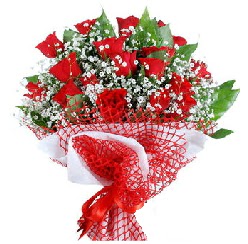 11 kırmızı gülden buket  Giresun çiçek , çiçekçi , çiçekçilik 