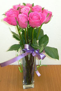 cam vazo içerisinde 11 adet gül  Giresun online çiçekçi , çiçek siparişi 