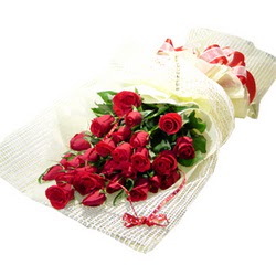 Çiçek gönderme 13 adet kirmizi gül buketi  Giresun çiçek online çiçek siparişi 