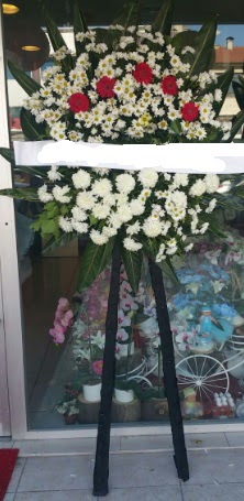 Cenaze çiçeği cenaze çiçek modelleri  Giresun anneler günü çiçek yolla 