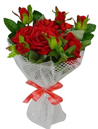 9 adet kırmızı gülden sade şık buket  Giresun hediye sevgilime hediye çiçek 